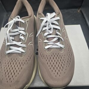 Asics Men's Athletic Shoes in Taupe and‎ White